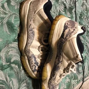 Jordan 11 snake skin